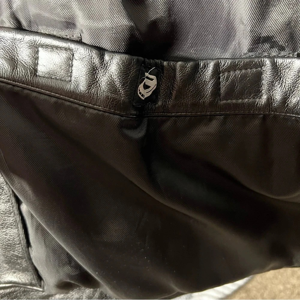 Vintage! Wilson's Black Belted Leather Jacket Size Large - Picture 10 of 12